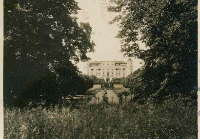 Pohled na zámek kolem r. 1910